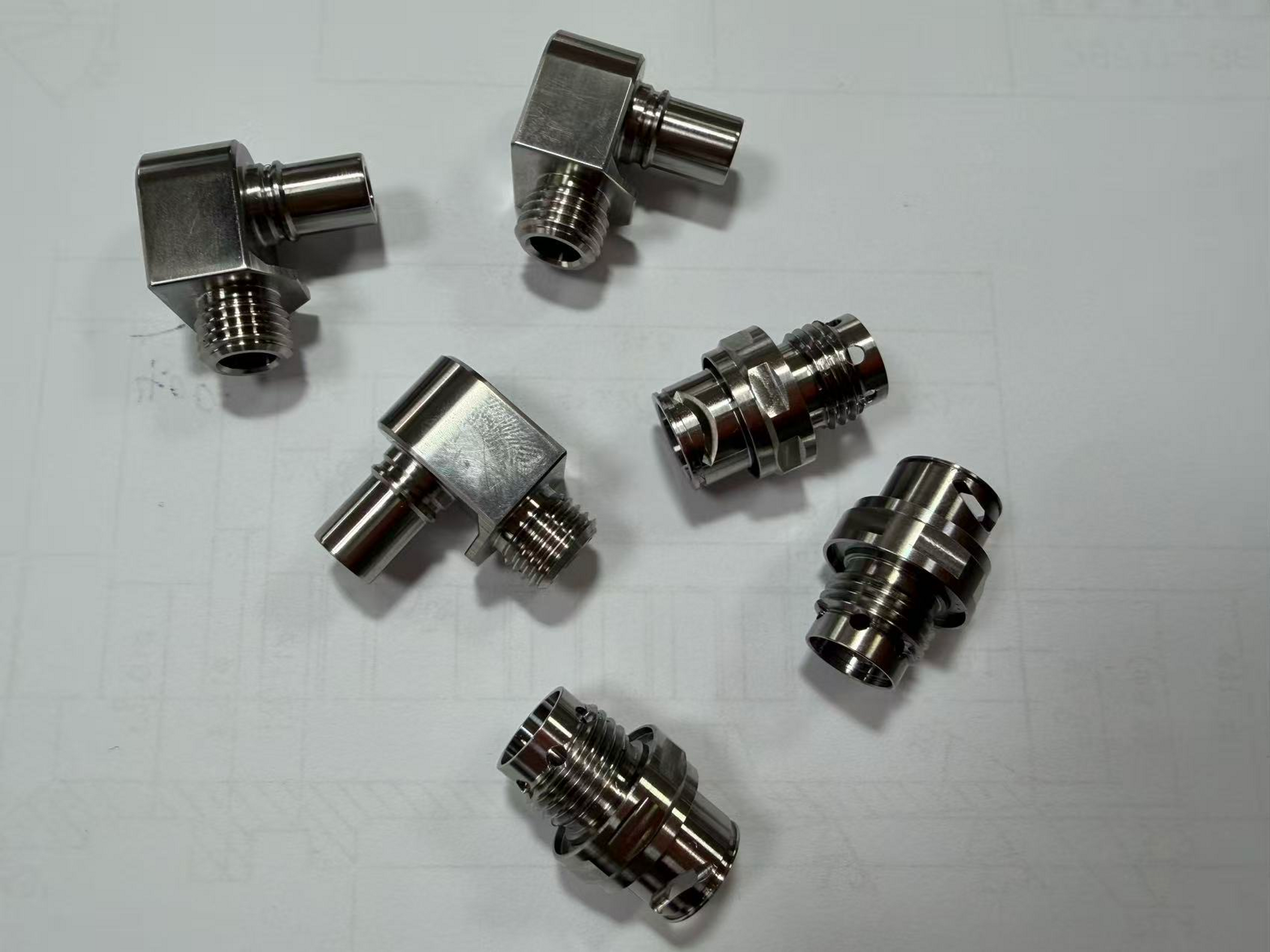 liquid cooling connector