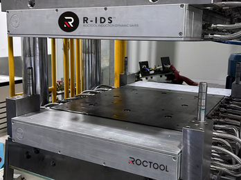 R-IDS™ High-Performance Heated Platens for Composite Molding