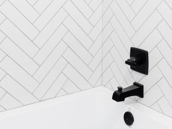 AquaWalls Onyx Herringbone