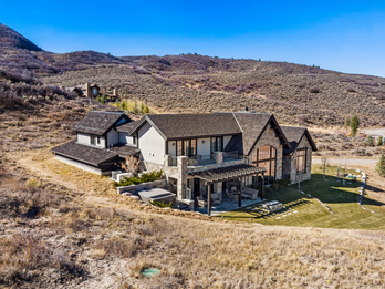 CEDUR Shiloh | Synthetic Wood Shake Roof