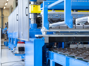 Profiilikeskus tile-sheet rollformer