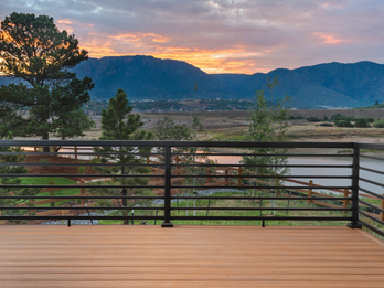 Vista Horizontal Picket Railing