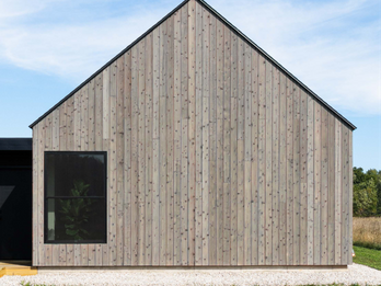 Svart Hus with Sugi® Weathering Stain Silver