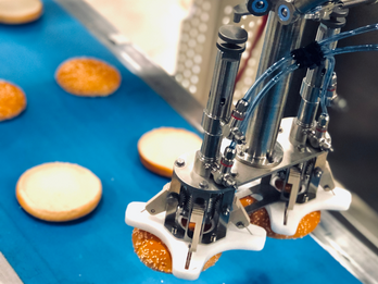Automatic assembling of a Burger