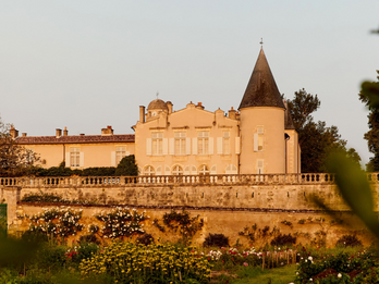 Estate exterior - Château Lafite Rothschild