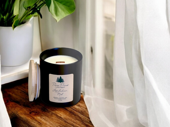 Woodwick Candle - Beeswax/Coconut wax/Soy wax Blend