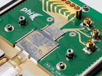 PIC-based optoelectronic module