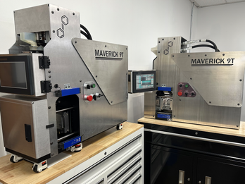 Maverick 9T Injection Molding Machine