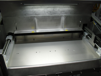 Model 18:30 w/standard auto shuttle, auto pressure & data capture