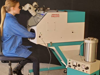 Work Center with Micro Abrasive Sandblaster