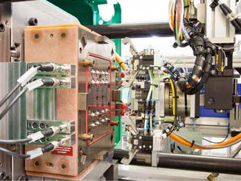 Class 101, high-capacity molds and automation