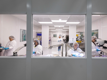 Class 8 cleanroom silicone parts production, inspection & packing