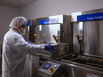 Medical Device Precision Cleaning