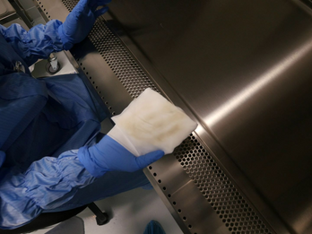 MiraWIPE® / Cleanroom Microfiber Wiper for ISO 3-5 Cleanrooms