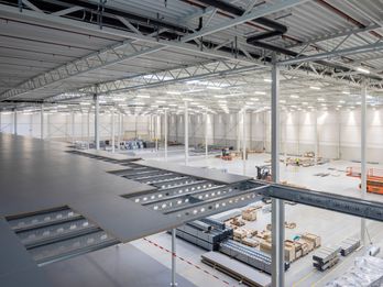 Mezzanine Supreme AGV: no B-Deck, faster install, lower cos