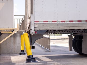 Rebounding Steel Bollard