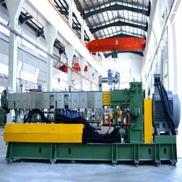 Twin screw extruder