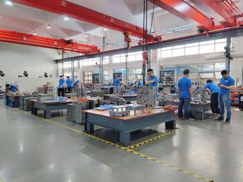 HOLMORES WORKSHOP