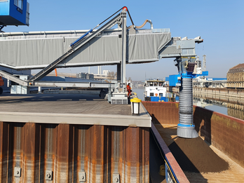 Dustless Telescopic Stockpile and Ship Loading Chute