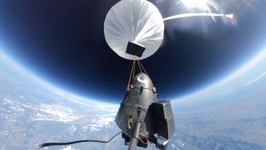 Involve Space - Overview Effect from Stratostats' gondola