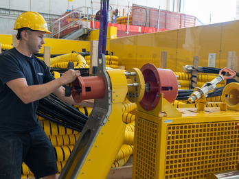 Lightweight design with robust integral interface structure
