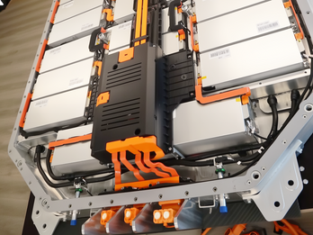 Advanced High-Voltage Battery System Development & Integration