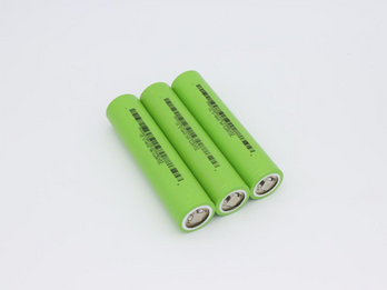 32140FS大圆柱全极耳电芯 32140FS large cylindrical full-tab cell