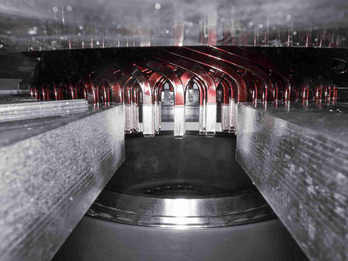 Twisting hairpin stator
