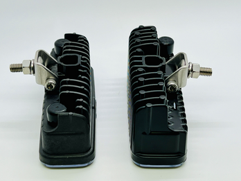 Carbon-filled plastic heat sinks