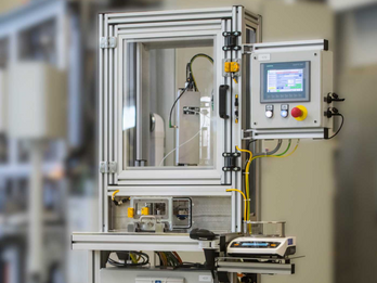 Electrolyte Jet: filling machine pouch with vacuum chamber