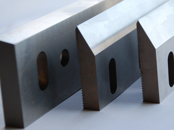 Industrial knives & blades