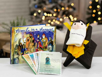 Miracle In A Manger Gift Set
